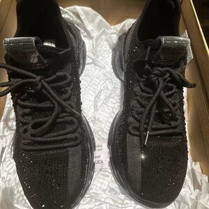 Steve Madden black sneakers
